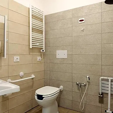 Della Gioventu بيت شباب برينديسي